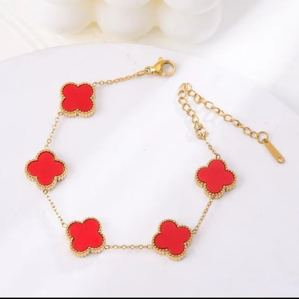 Red clover bracelet